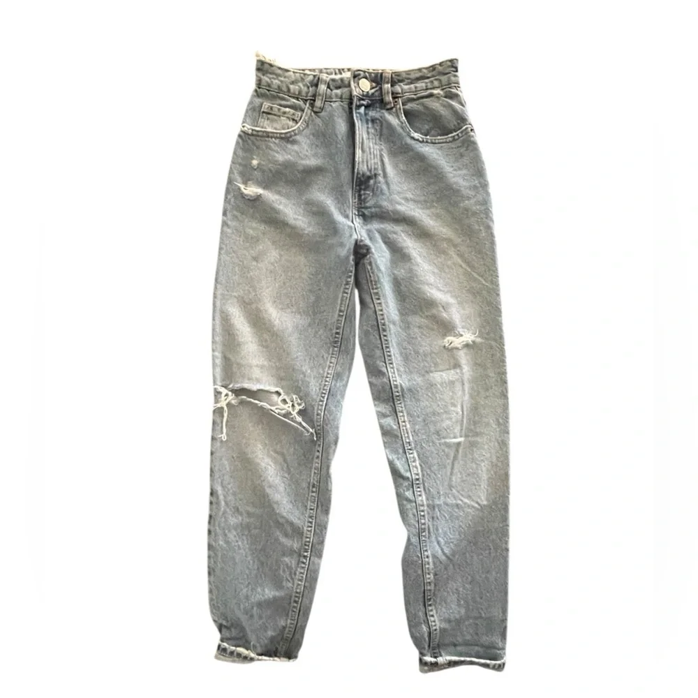 Zara Women Distressed Jeans Tapered Leg, Barrel. Size: 0 - Picture 1 of 7